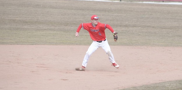 Cardinals fall in series opener to #15 Ashland, 4-1