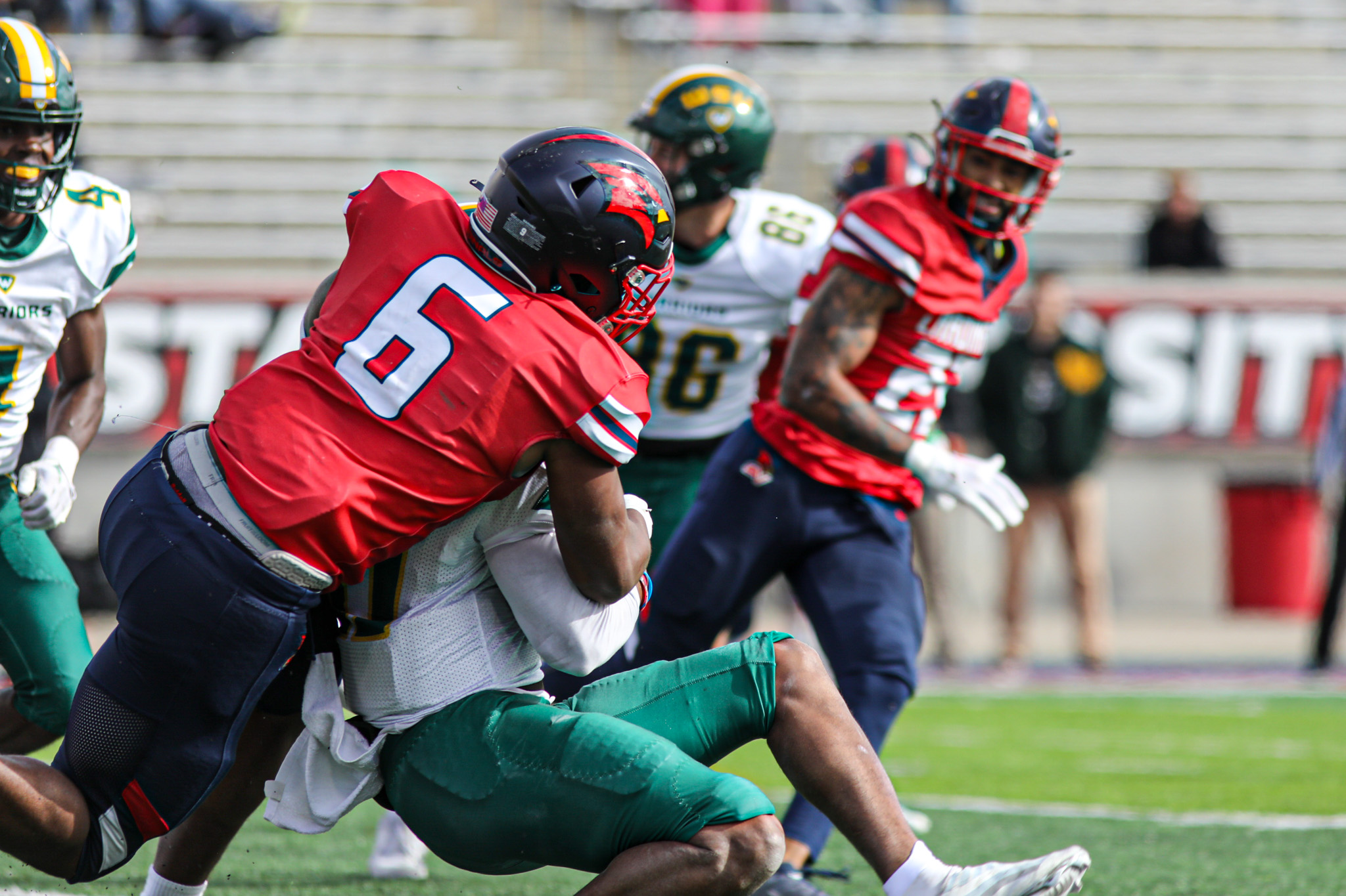 Late Touchdown Dooms Cardinals at Davenport