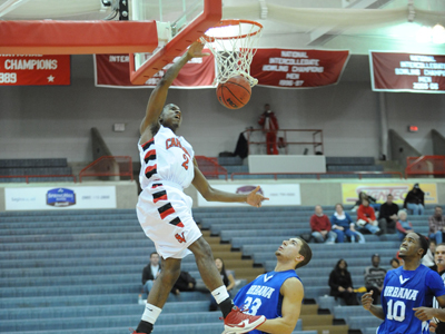 Saginaw Valley Defeats Warriors, 68-63.