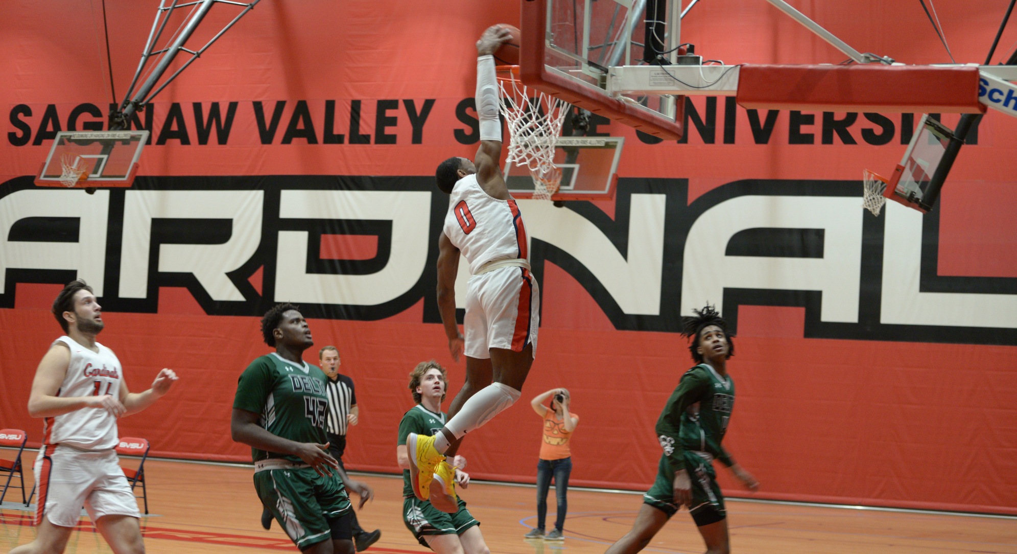 Men's Basketball defeats Delta College in exhibition matchup, 95-60