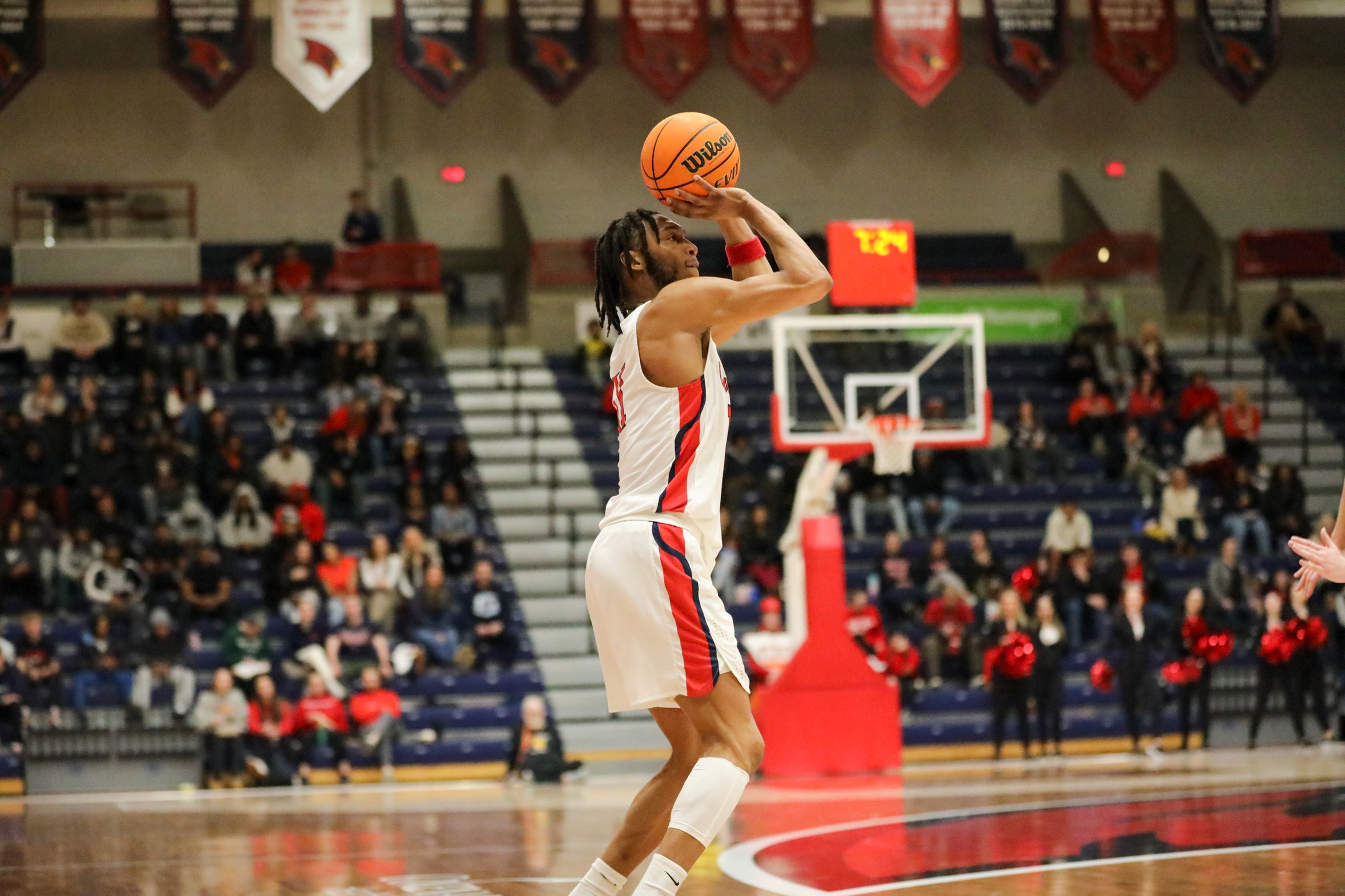 Cardinals Outlast Pride on the Road