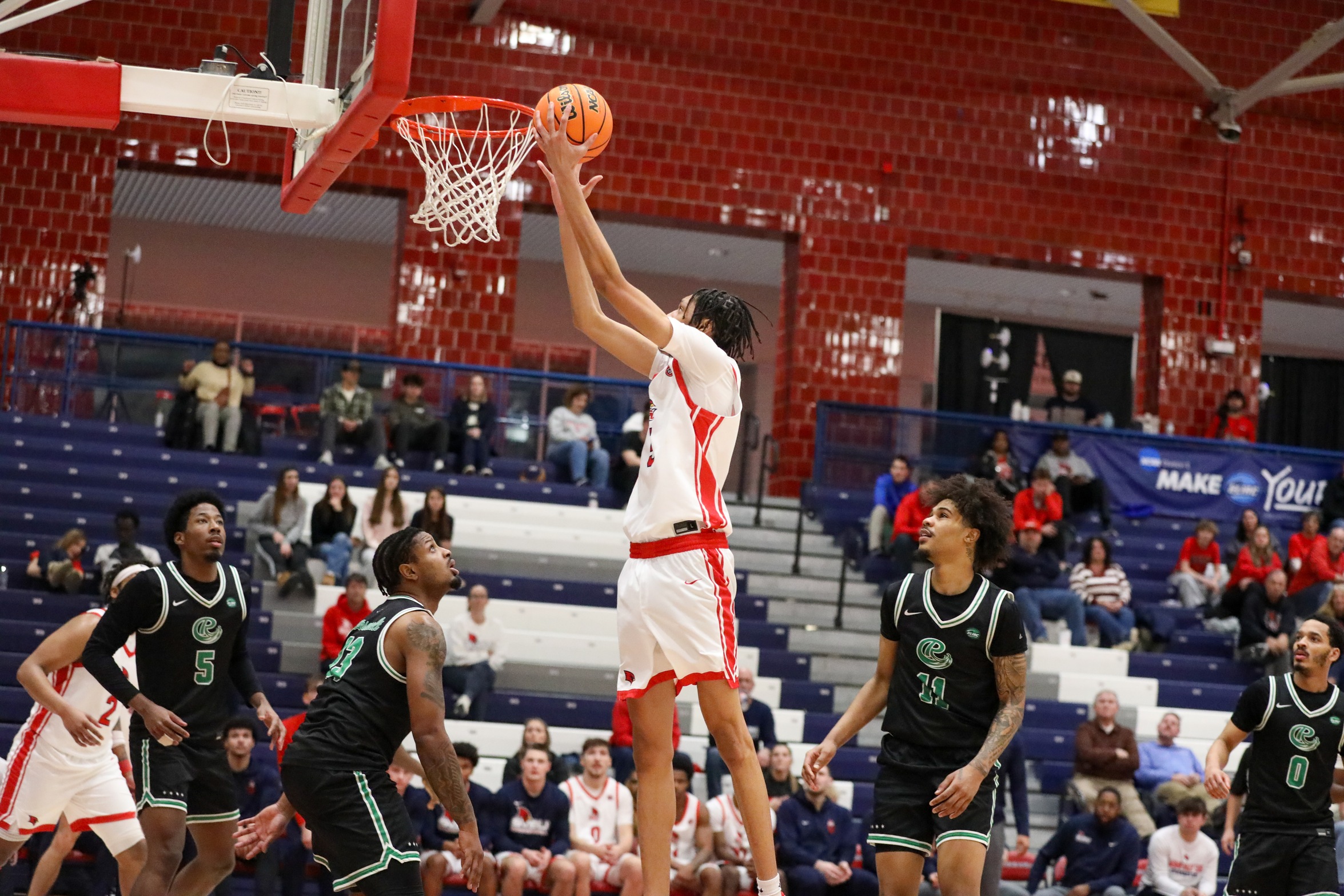 Cardinals Sweep Season Series Against Lakers