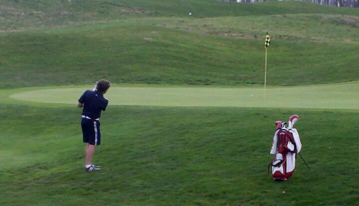 Cardinal Golfers In 12th After Windy Day One At Regionals