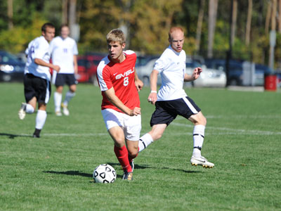 Cardinals Defeat Malone, 2-1