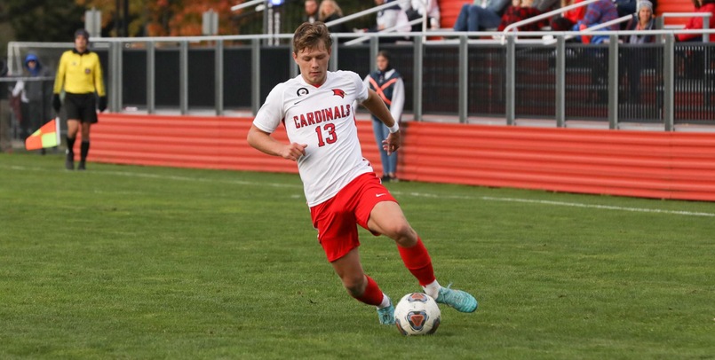Cardinals survive 2OT battle with Huskies