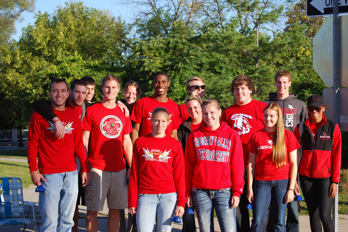 Cardinals Give Back at "Run For Your Heart" Community Races