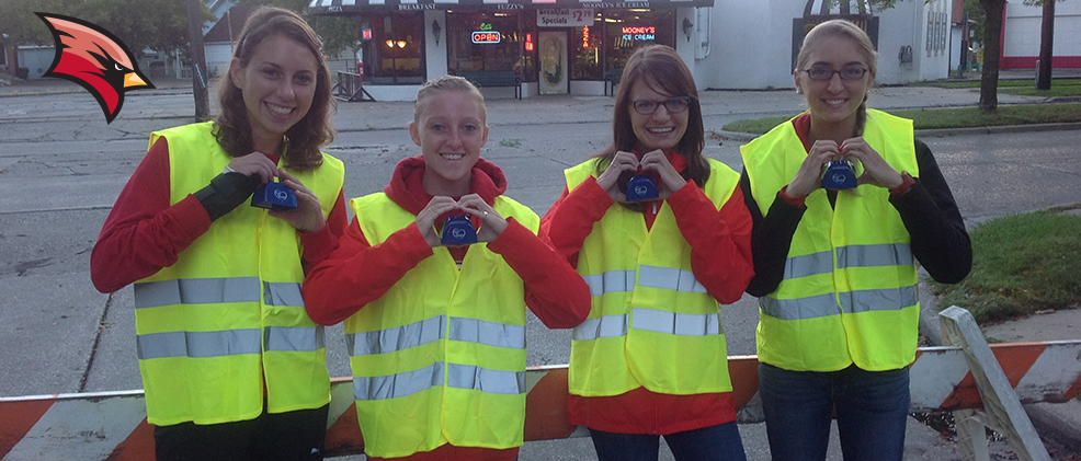 Cardinals Volunteer at "Run For Your Heart" Community Races