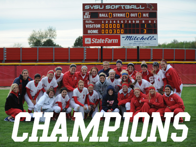 Softball Defeats Indianapolis 3-1, Advances to Super Regional