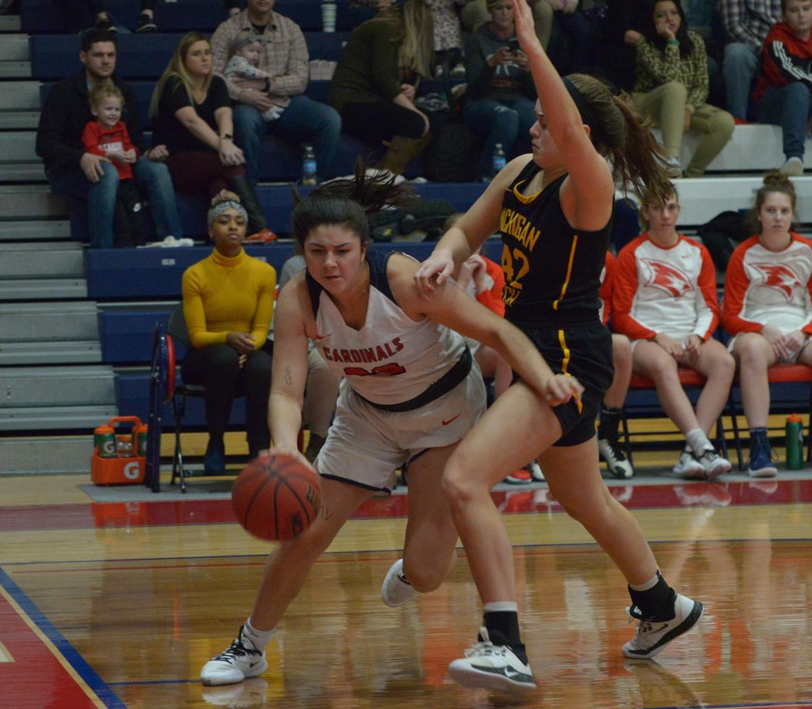 Warriors defeat Cardinals in Saturday league matchup