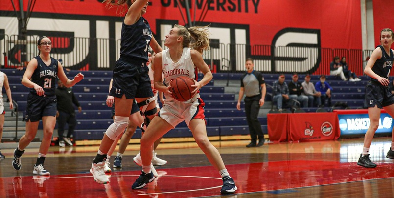 Zarycki scores 24 points, Cardinals top Dragons to stay unbeaten