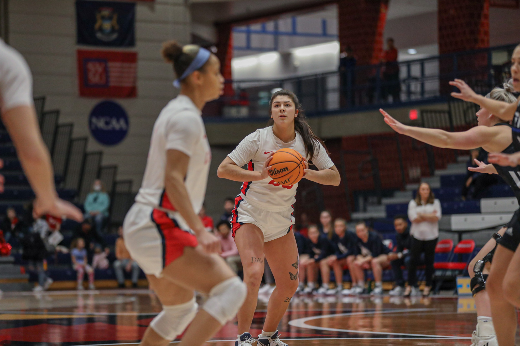 Cardinals Fall to Lakers in Thursday Night Macthup