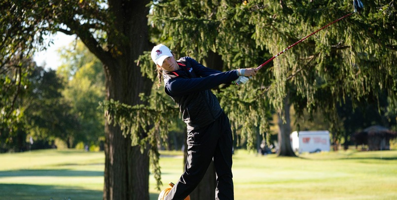 Cardinals close William Beall in tie for 9th