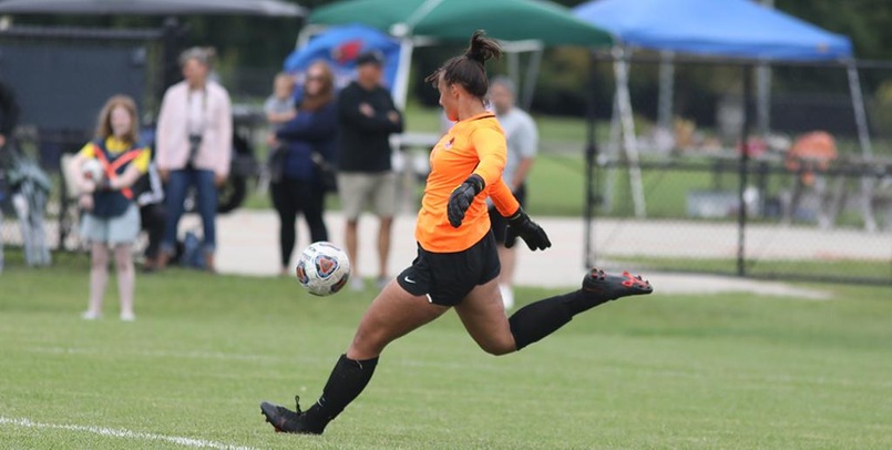 Cardinals hold off Panthers for 1-0 win