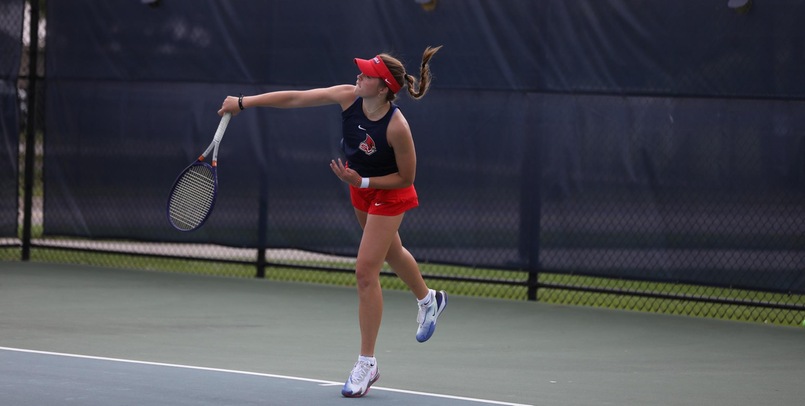 Cardinals open Spring Break with 4-3 win over Huskies