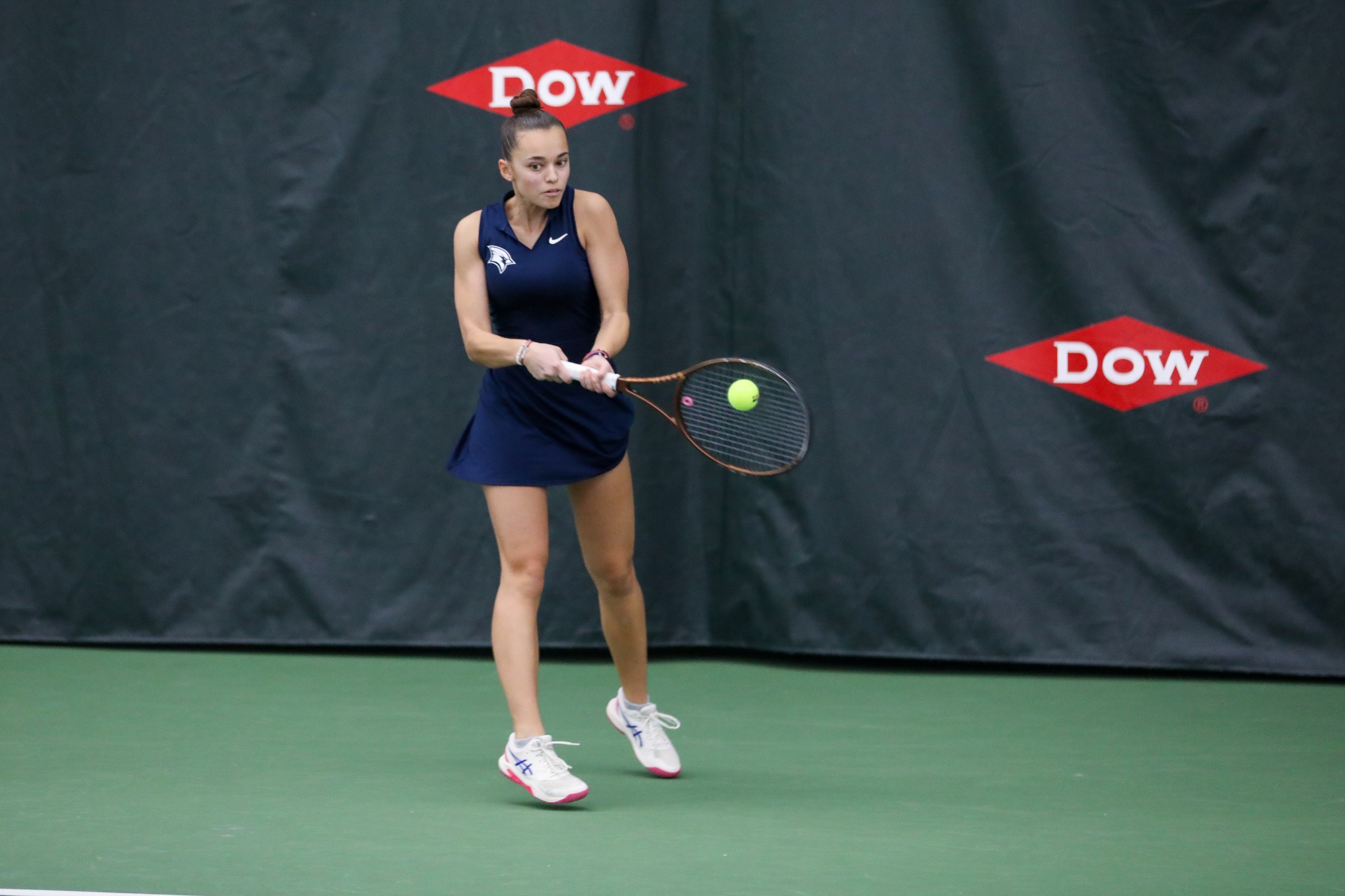 Tennis Defeats Sioux Falls in Final Match in Florida