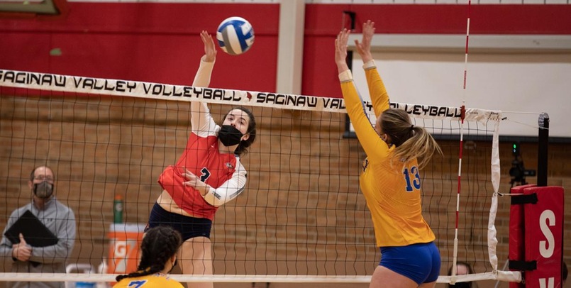 Cardinals win in three, sweep series against Lakers