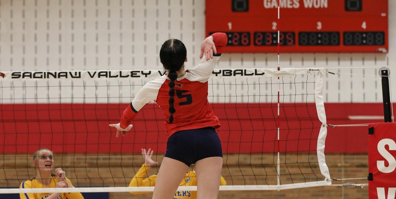 Visiting Lakers Outlast Cardinals in Four Sets
