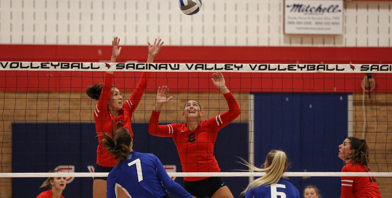 Wildcats top Cardinals in three sets