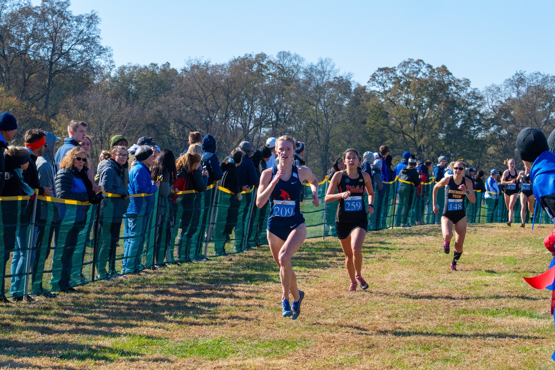 The Cardinals place 5th and 8th in Midwest Regional Championships
